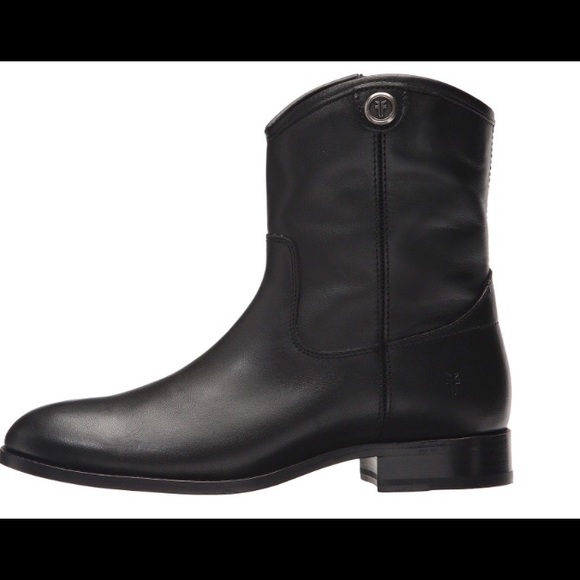 Frye boots melsdia button short size 8 - worn 3 x - Picture 1 of 4